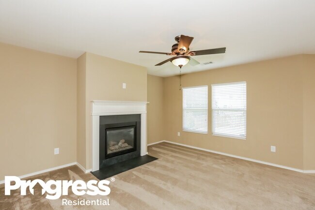 Photo - 6329 Highland Commons Dr