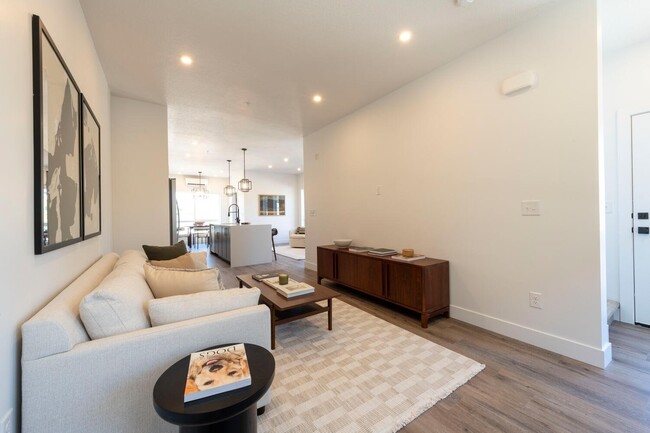 884 Rowley Unit 104