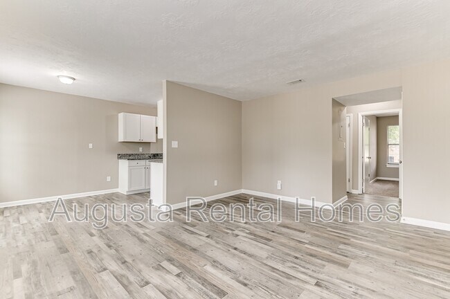 Photo - 152 Conifer Dr