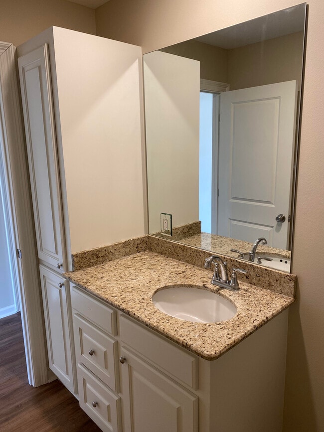 Photo - Fox Creek Townhomes Unit B
