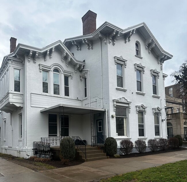 Building Photo - Princeton Apartments Unit #5