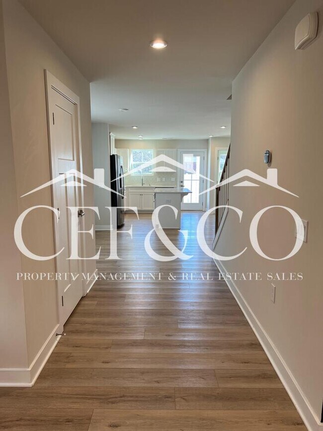 Photo - Spacious Townhome available in Spartanburg's East Side