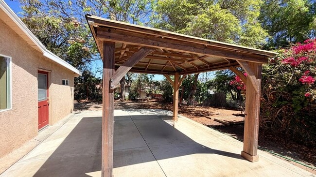 Photo - 370 Las Flores Dr