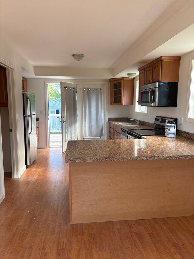 Photo - 305 E Main St Unit B