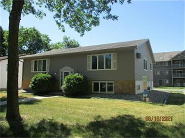 Building Photo - 149 E Welcome Ave Unit 4