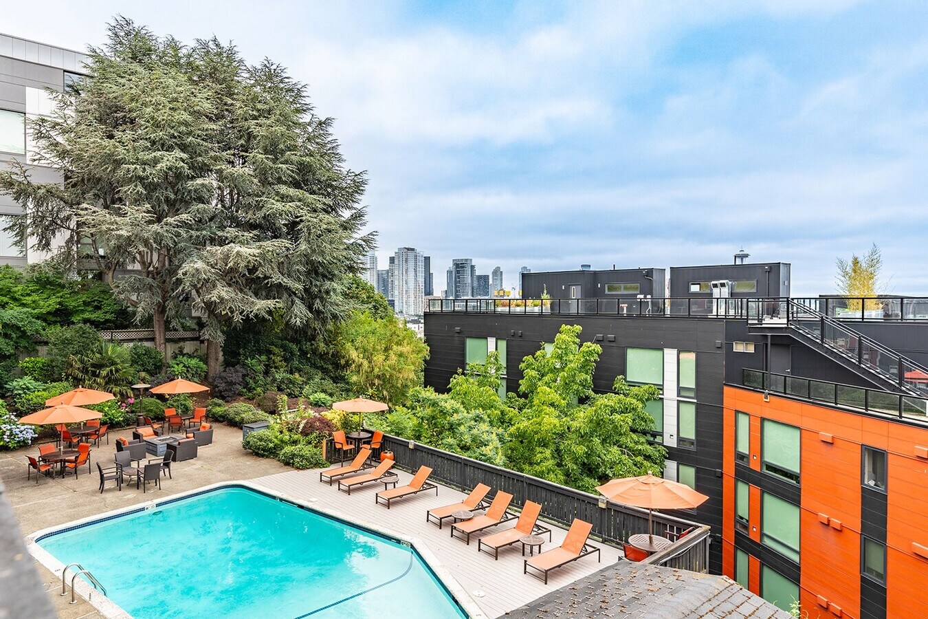 Photo - Mark Spencer Apartments