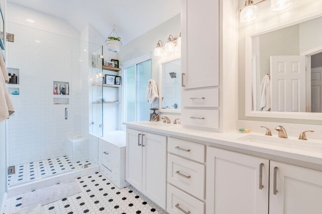 Photo - 10803 Sans Souci Pl