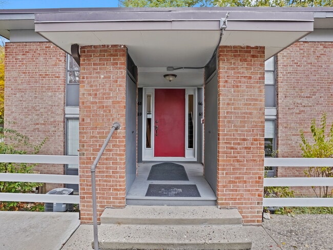 Photo - 160 Fairfield Woods Rd Unit APT 68