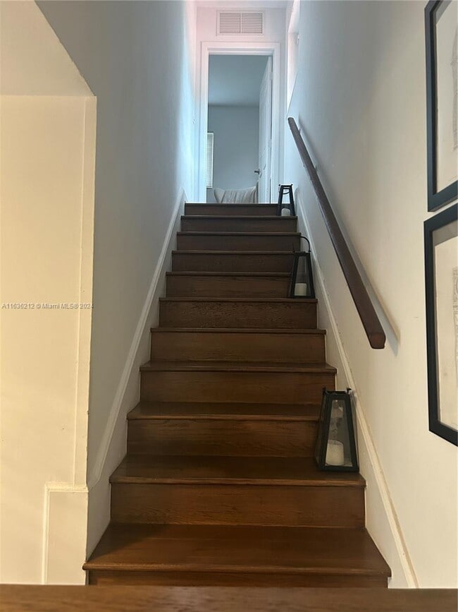 Photo - 420 Aledo Ave