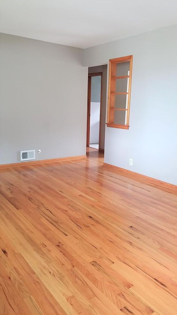 Photo - New Listing - Now Available!!