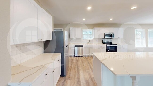 Photo - 3625 Henry St