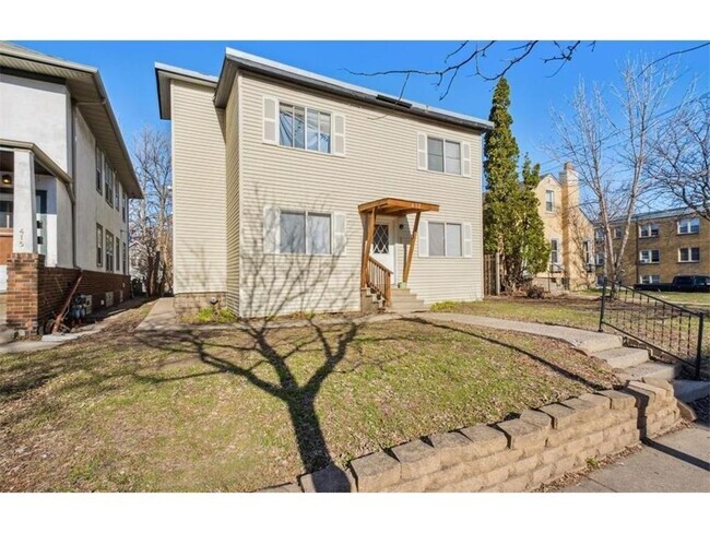 Building Photo - 417 N Roy St Rental
