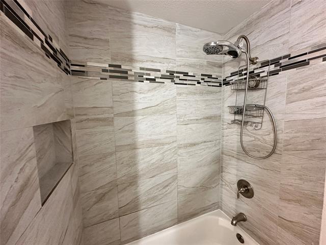 Photo - 2108 Blossom Ln