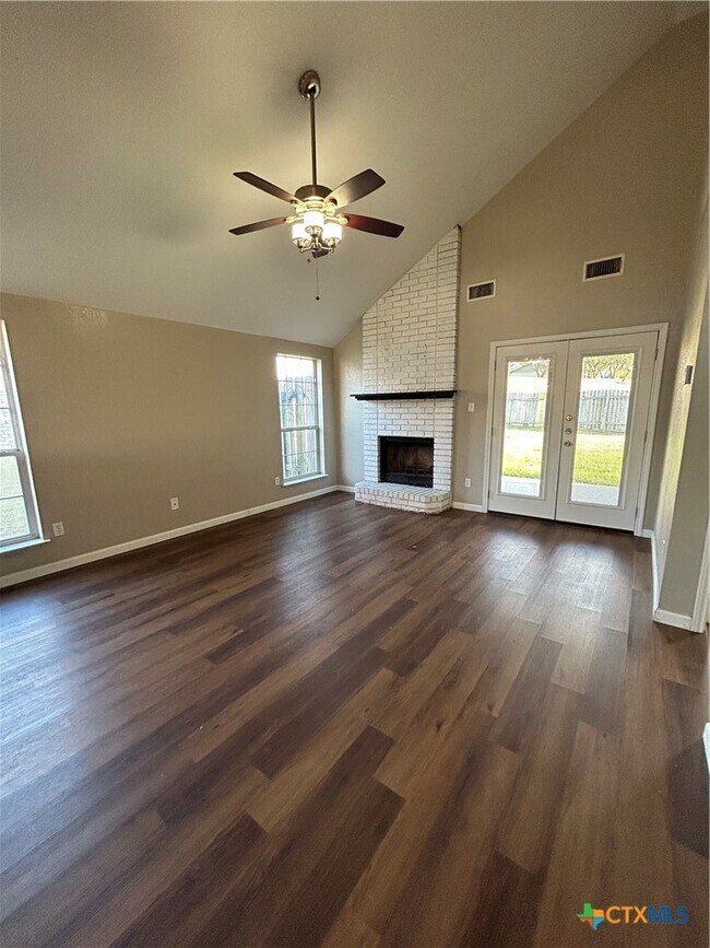 Photo - 4104 Shagbark Dr