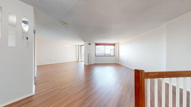 620 Harmon Cove Tower