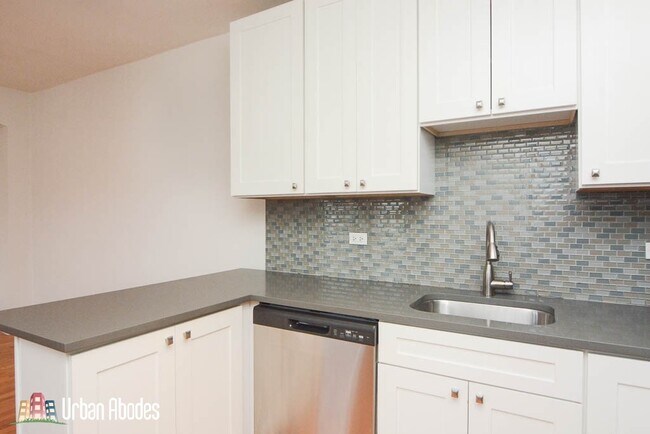 Photo - 2832 W Palmer St Unit 3X