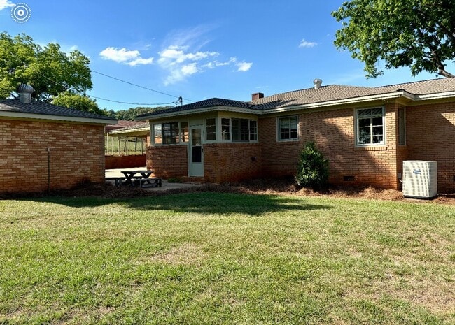 Photo - 721 Thomason Okelley Rd