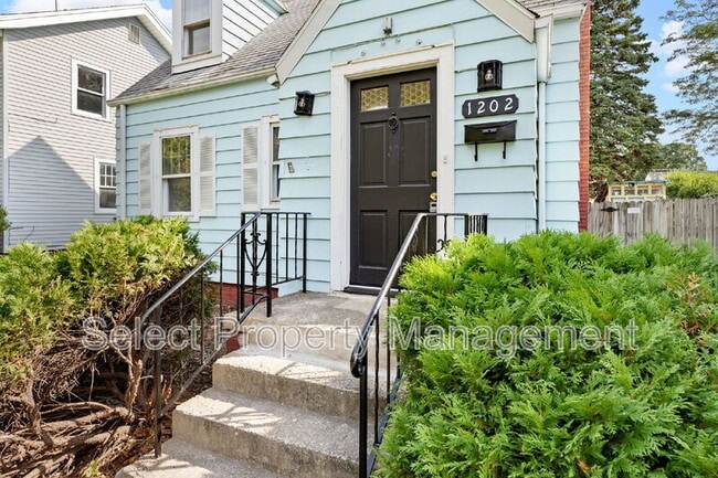 Photo - 1202 N Anthony Blvd