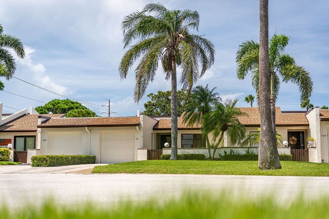 Photo - Fully furnished Beachside townhome