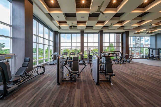 TheEmerson_INT_Amenity_Gym_Oct2024