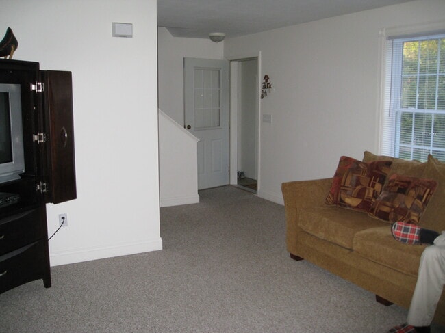 Photo - 18 Melvin Ave Unit B