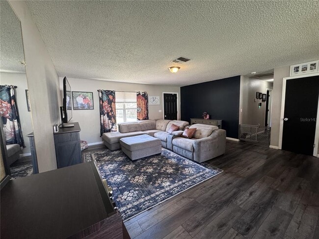 24 Sapphire Way