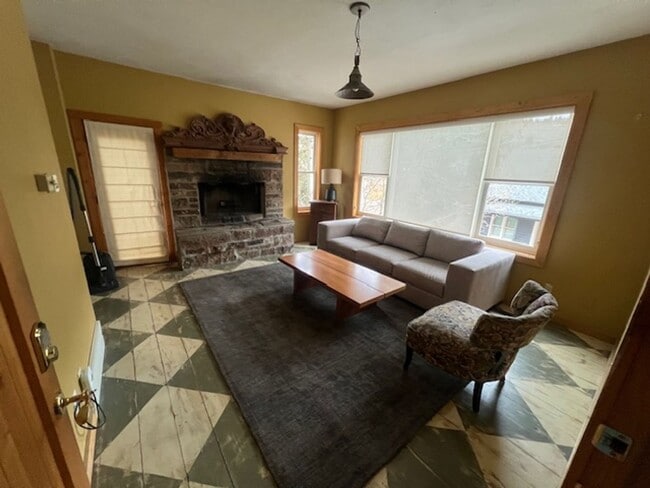 Photo - OLD TOWN GEM