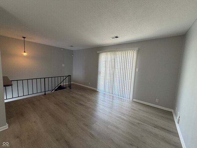 Photo - 6474 Lupine Terrace