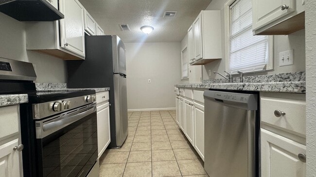 Photo - 4533 Dunn Ave