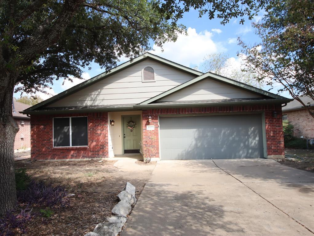 Photo - 1421 Nandina Dr