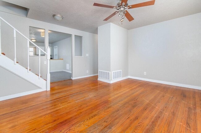 Photo - 2125 Andover Ct