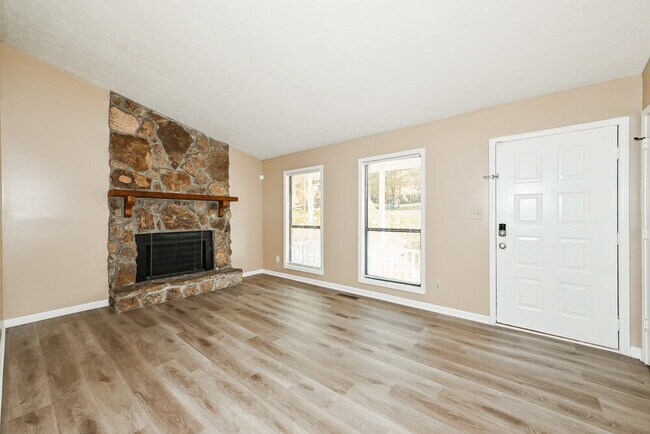 5088 Phillip Ct