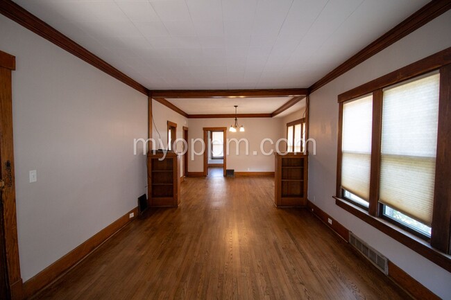 Photo - 4202 Barker Ave Apartment Unit 4202/01