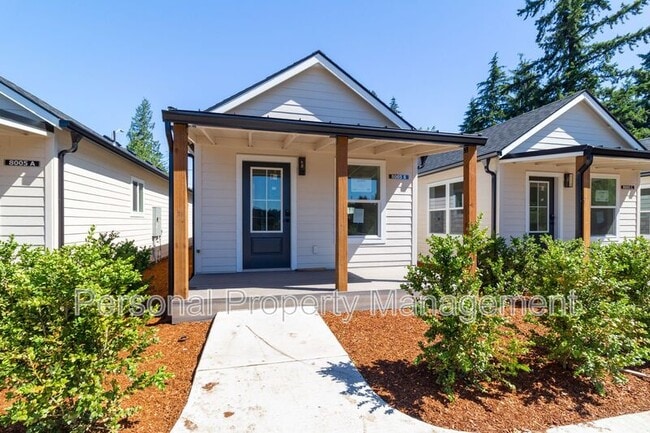 Building Photo - 8005 NE 32nd St