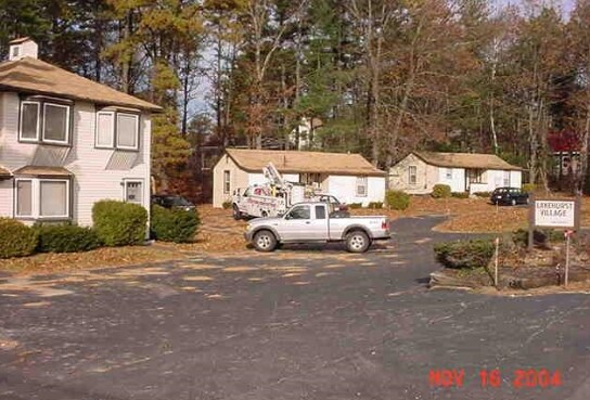 Lakehurst Village - Lakehurst Village Apartments