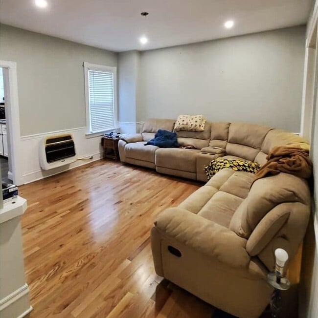 Photo - 171 Green St