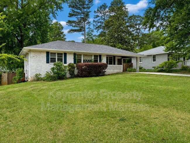 Photo - 2172 Pawnee Dr SE