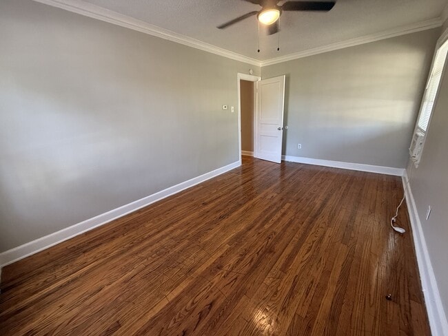 Photo - 1621 Glenview Ave