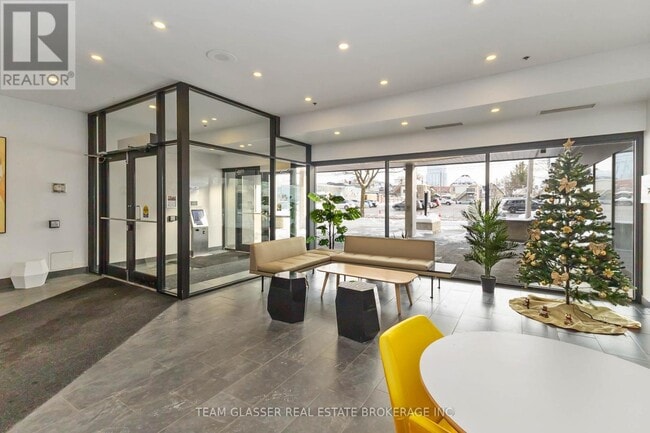 Photo - 675 RICHMOND St Unit 104