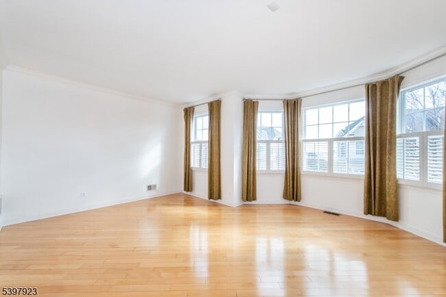 Photo - 43 S Shore Dr