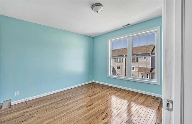 Photo - 800 Seaview Ave Unit 2