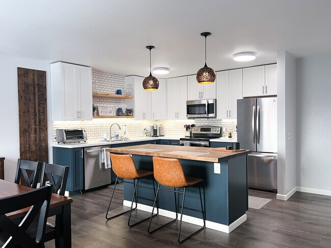 Photo - 1581 Nelchina St