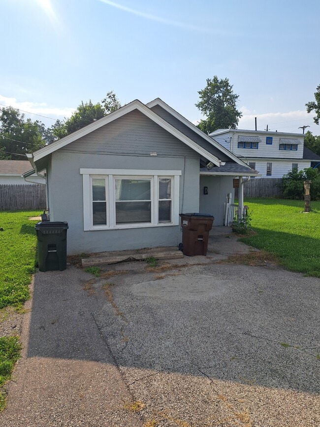 Building Photo - 4015 Keats Dr Rental