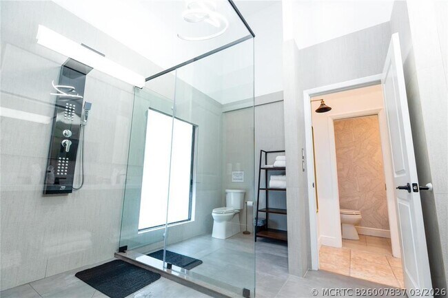 Photo - 222 N Tradewinds Ave