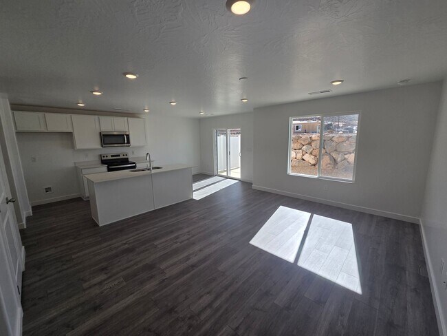 Photo - Discover Your Washington Dream Home!