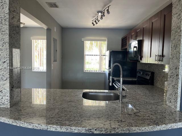 Building Photo - 5200 NW 31st Ave Unit 34