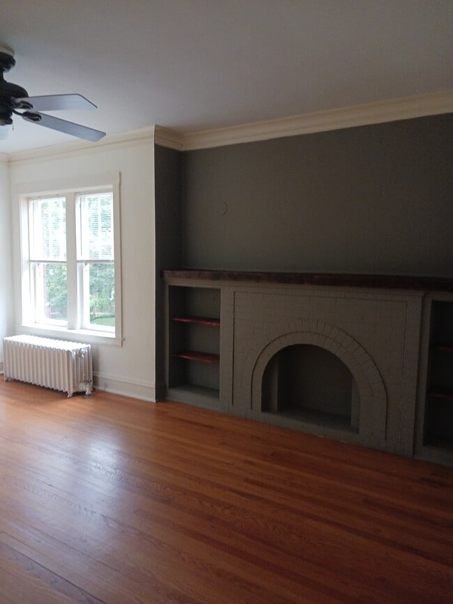 Photo - 5727 N Washtenaw Ave Unit 2