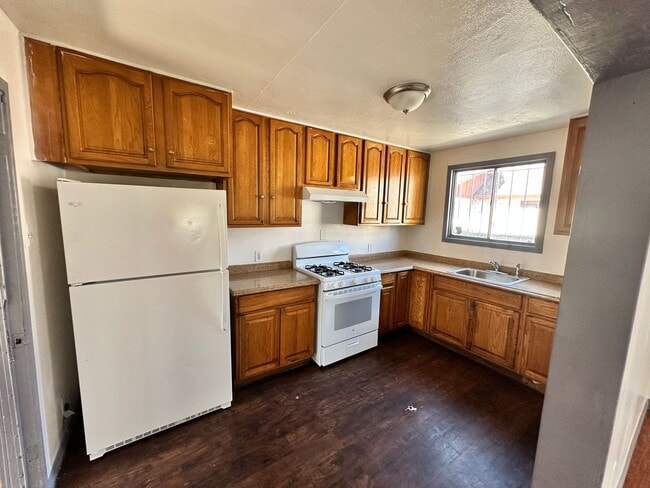 Photo - 2/ Bedrooms 1  Bathroom  House In a Quiet ...