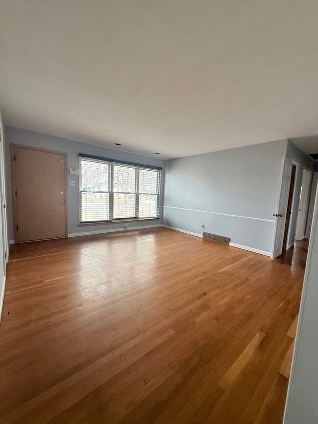 Photo - Charming 2 Bedroom Home with Bonus Space & Fenced Yard!