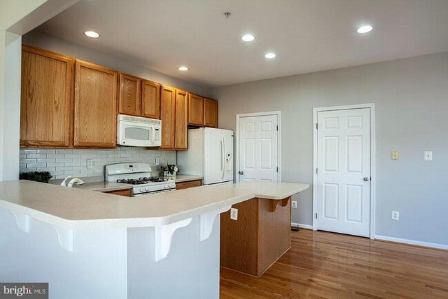 Photo - 1603 Durham Way